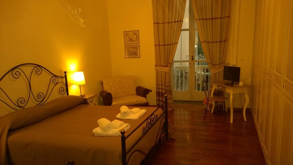 Palazzo Magnocavallo B&B Naples Room photo